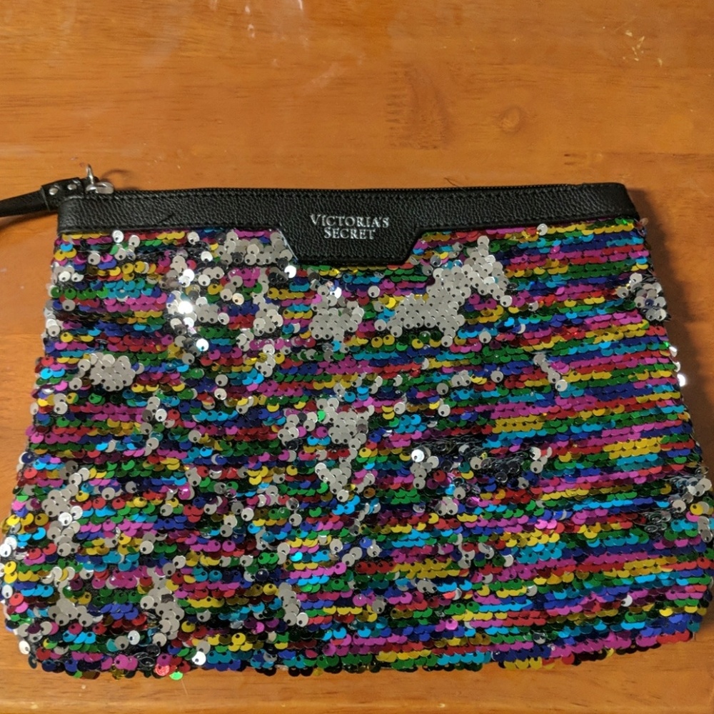 Victoria's secret clutch